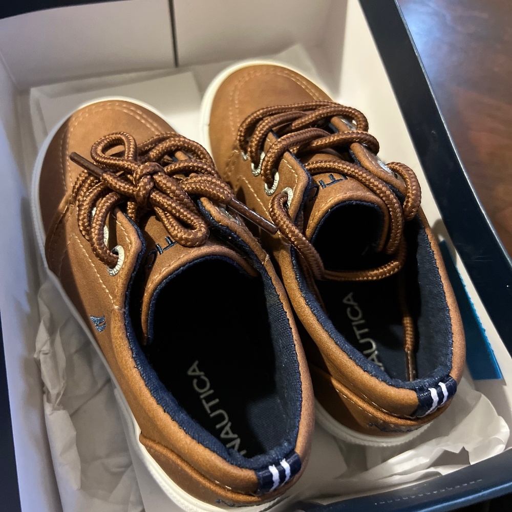 Toddler casual shoes